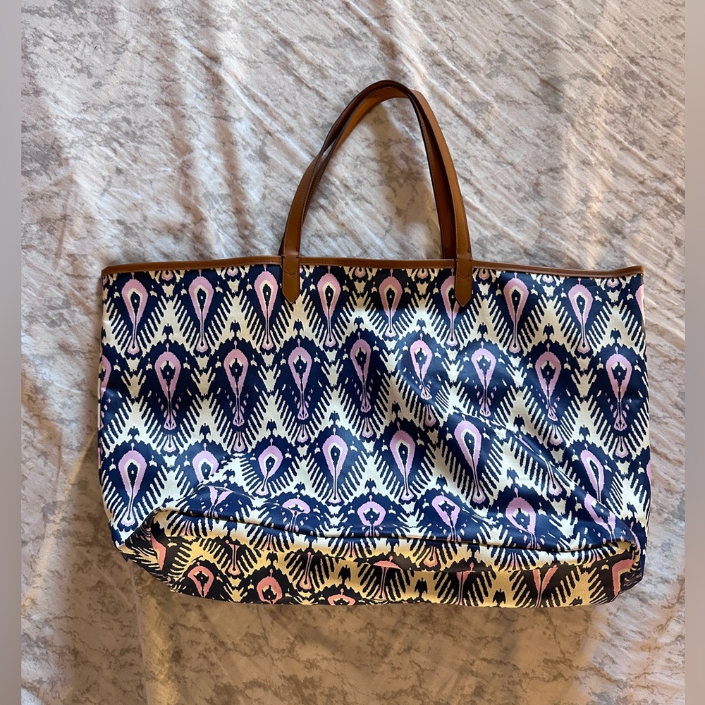Like new Stella and Dot Tote